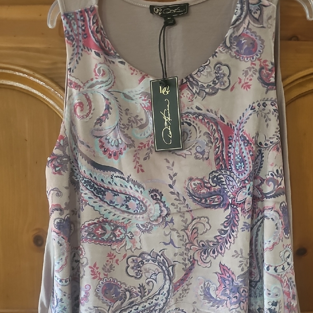DG2 by Diane Gilman Multicolor Paisley Tank Top